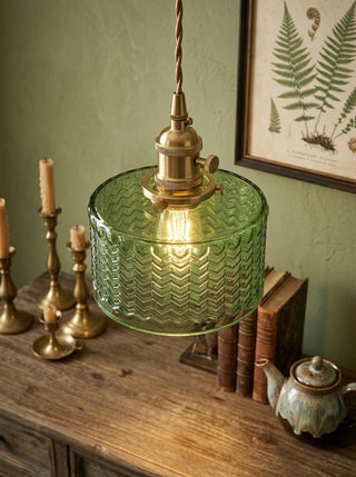 Pendant ceiling light with ribbed vintage design