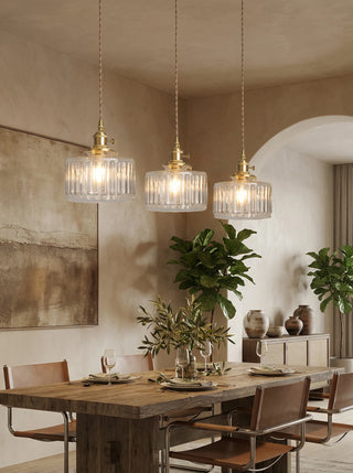 Pendant ceiling light with ribbed vintage design