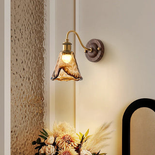 Wall Sconce Light Fixture With Vintage Scalloped Glass