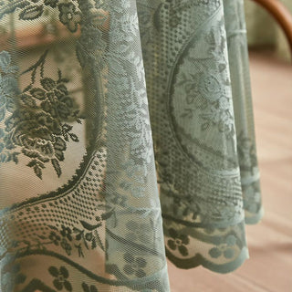 Tablecloth with floral lace design for dining tables