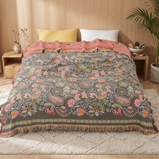 Throw Blanket With Boho Floral Pattern - meadow leaf