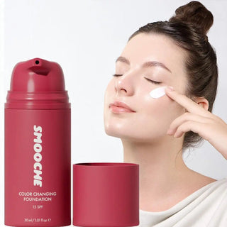 Foundation With Shade Adapting Coverage For Fine Lines