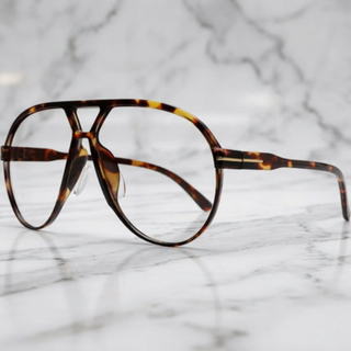 Oversized aviator sunglasses with square frames - transparent turtle shell