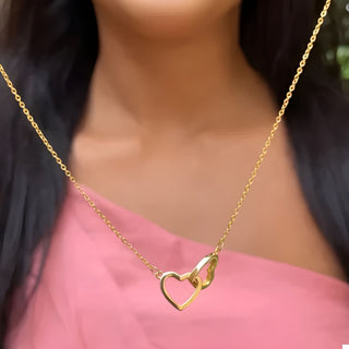 Women's Heart Rose Necklace with Rotating Gift Box